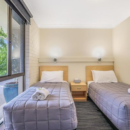 Stagecoach Inn Motel Tamworth Dış mekan fotoğraf
