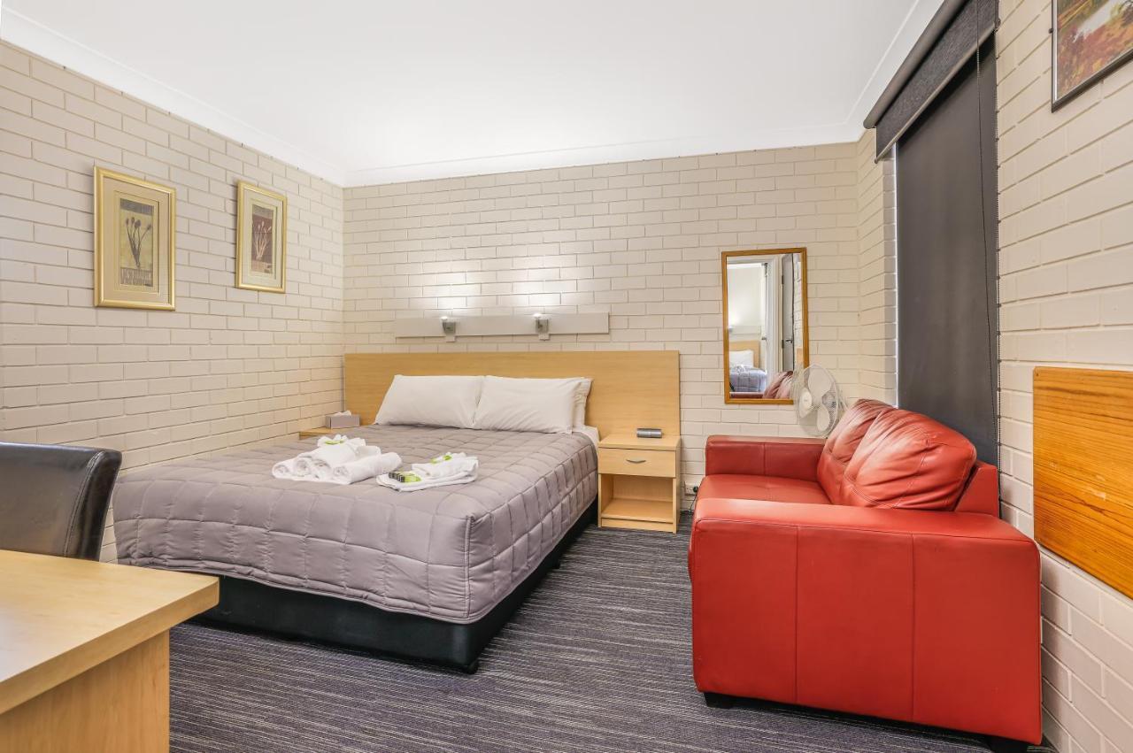 Stagecoach Inn Motel Tamworth Dış mekan fotoğraf
