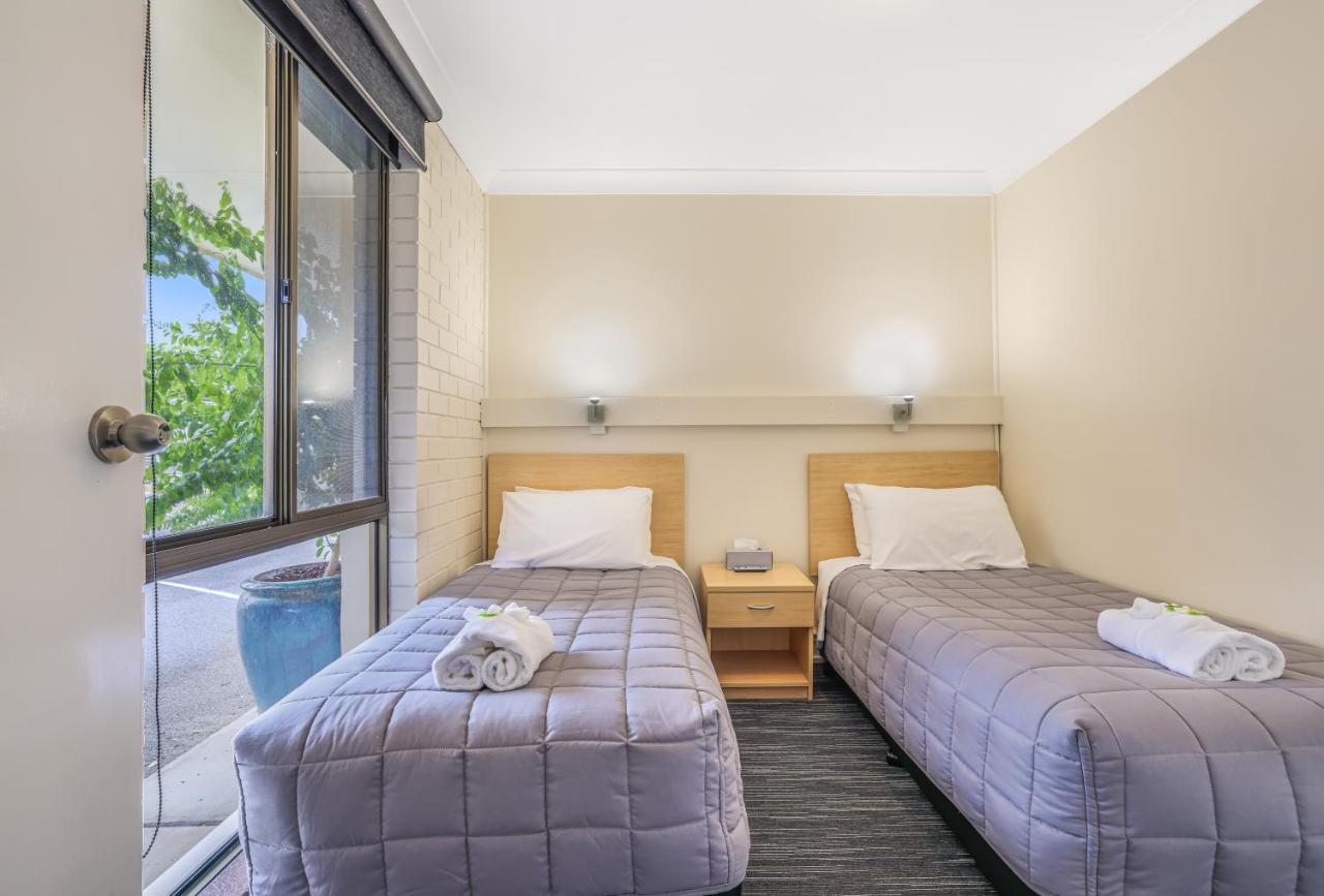 Stagecoach Inn Motel Tamworth Dış mekan fotoğraf